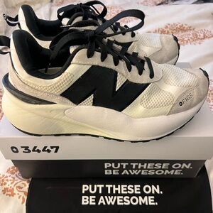 FIGS x New Balance 3447 GUC, women’s sz 10